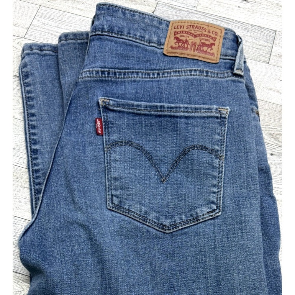 Levi's Mid Rise Skinny Jeans Women's Size 8 Medium Wash Stretch